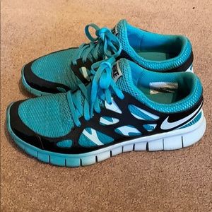 NIKE FREE RUN 2